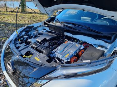 Nissan Juke Hybrid, guarda le foto  22