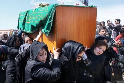 I funerali a Kabul della donna uccisa 1