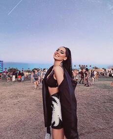 Giulia De Lellis sexy  "dark lady" al Coachella Festival 1