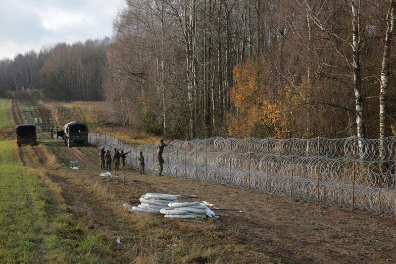 La Polonia ha iniziato la costruzione di una barriera lungo i confini con Kaliningrad 5