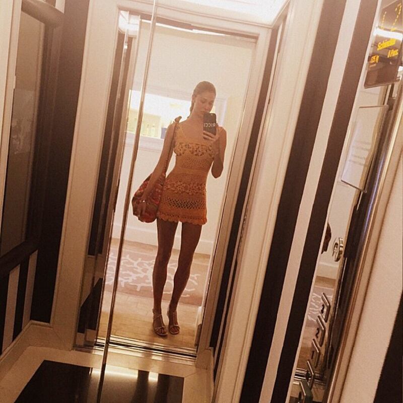 Belen Rodriguez a Capri 7