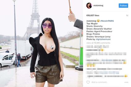 Nicki Minaj fuori di seno alla Paris Fashion Week 5