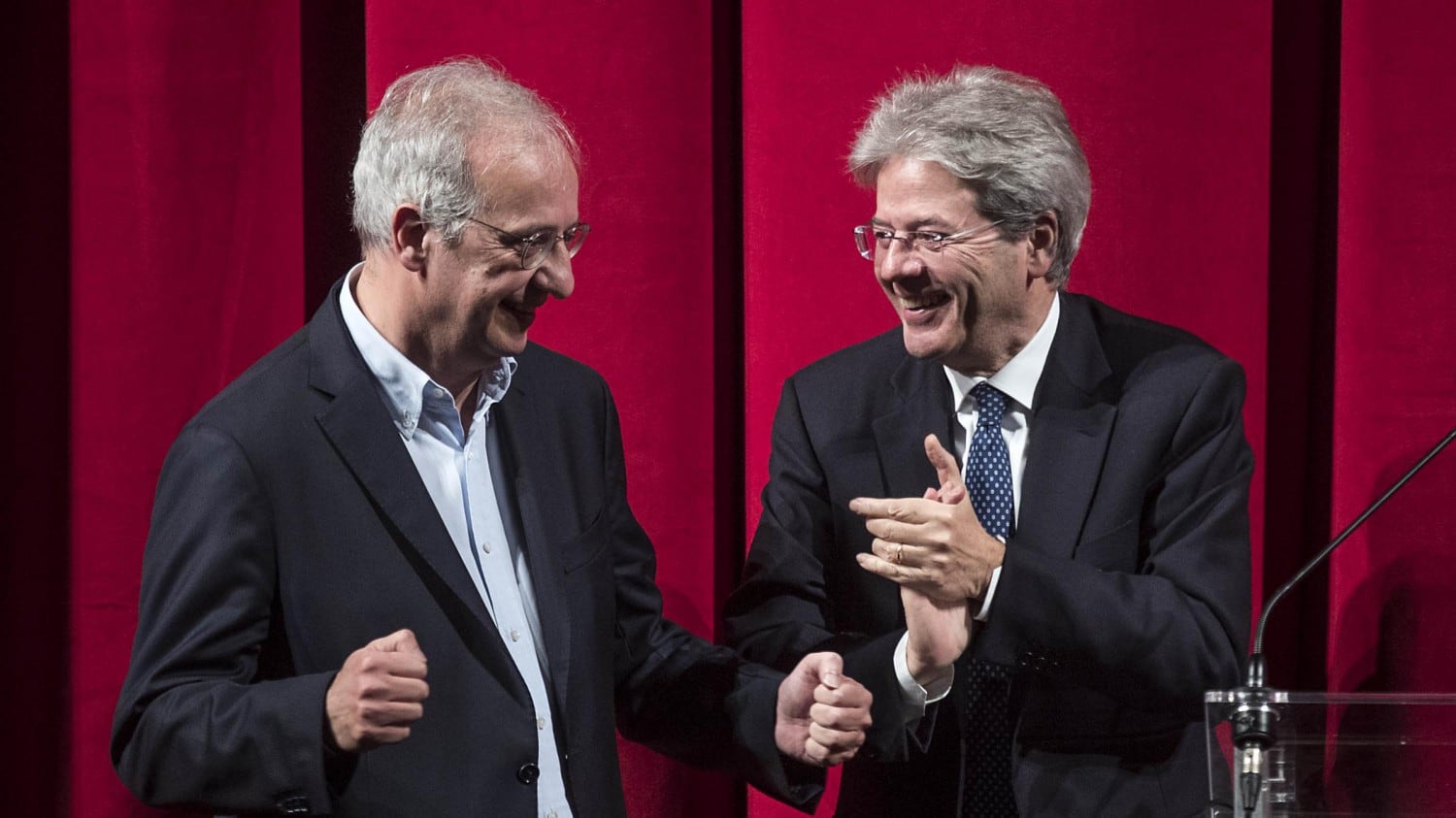 Veltroni: "Il Cav è l'avversario. Senza governo, si voti"