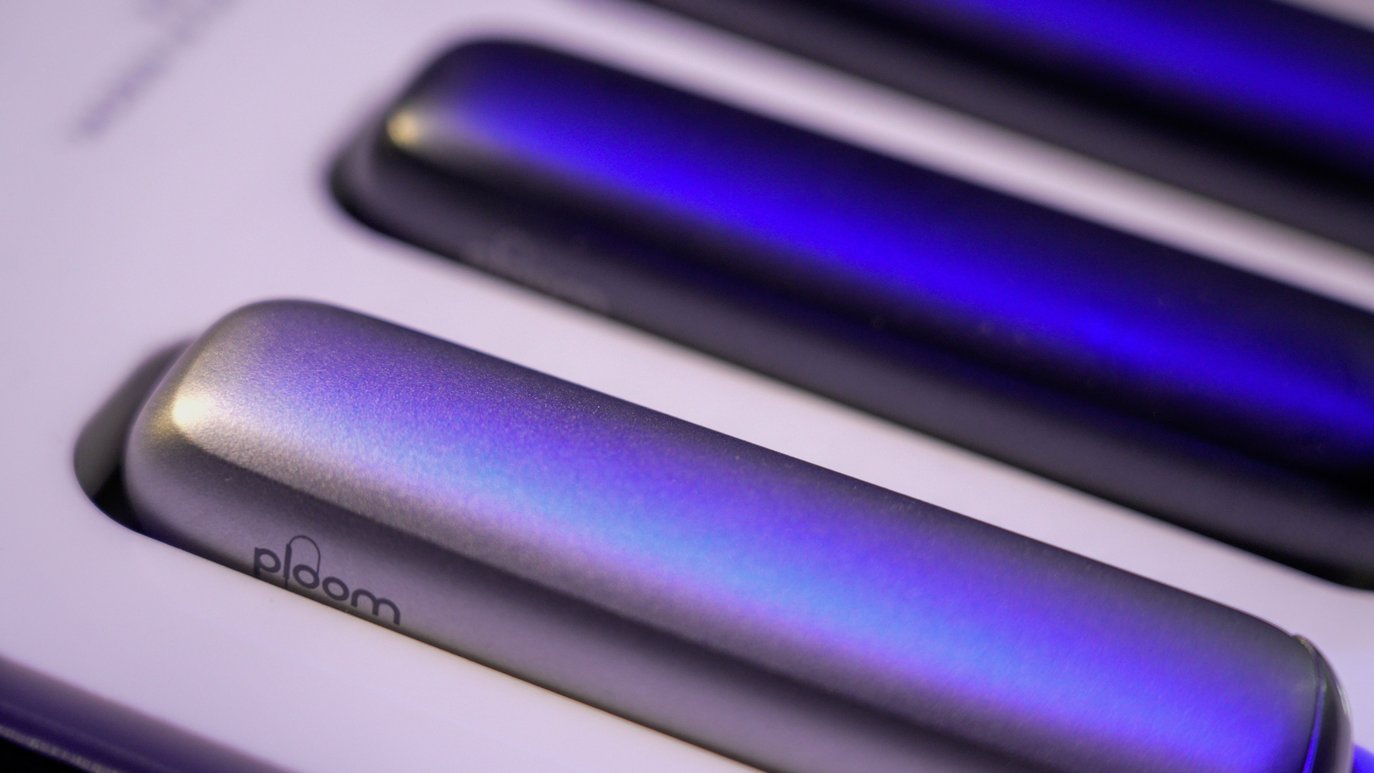 Ploom Aura, il tabacco incontra l’innovazione: arriva in Italia il nuovo device di JTI