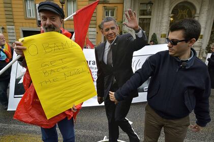Roma, i Cobas manifestano contro Obama 10