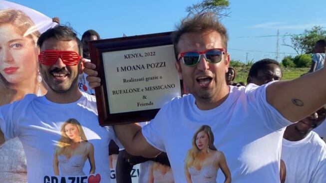 Pio e Amedeo contro tutti e tutto. E la loro comicità fa del bene