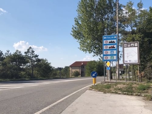 Trieste, trasportavano migranti in un van: arrestati passeur pakistani