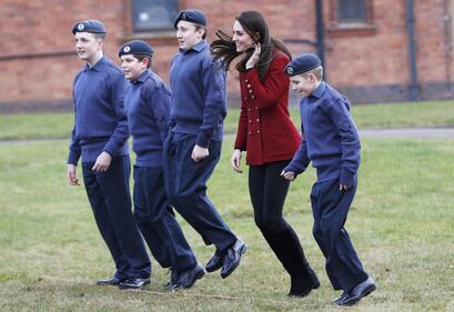 Kate Middleton in visita ai cadetti della Royal Air Force 7