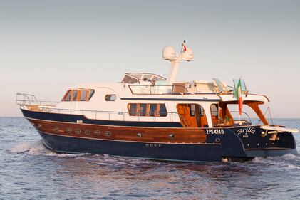 Lo yacht di Lucio Dalla all'asta 11