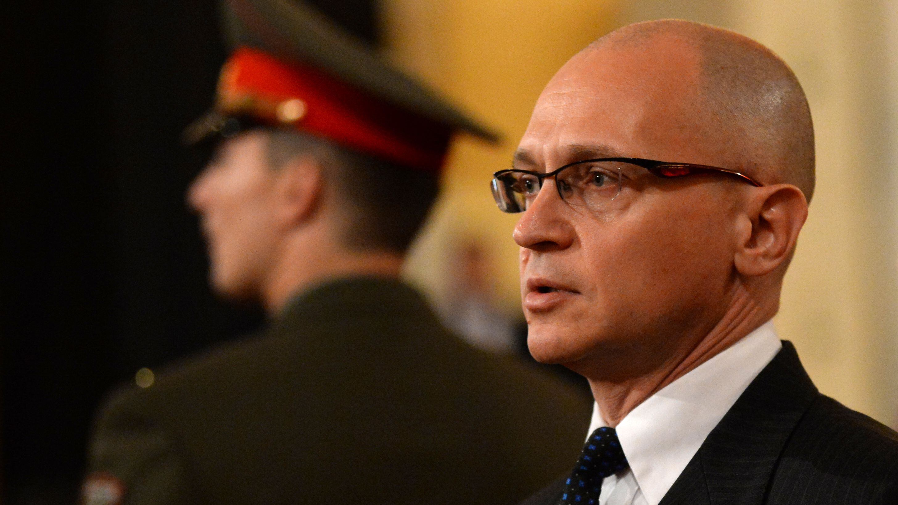 Repressione, propaganda e controllo: chi è Sergej Kiriyenko, l'architetto del potere di Putin