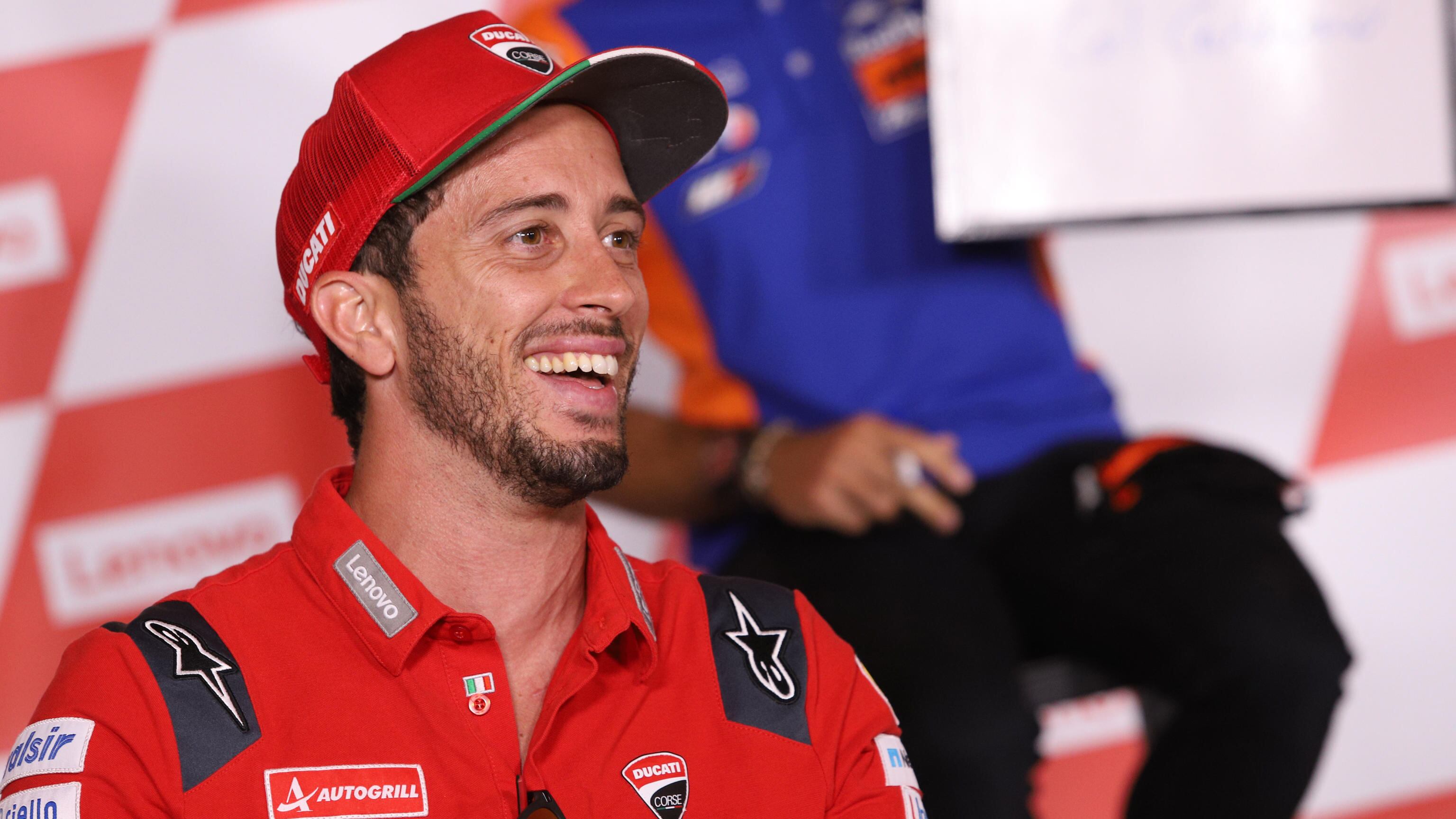 "Che effetto otto Ducati. Per il titolo dico Bagnaia ma nel '24 occhio a Marc"