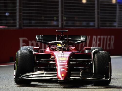 È pole Ferrari a Singapore. Solo ottavo Verstappen