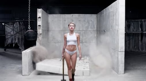 Miley Cyrus nuda per Terry Richardson 23