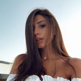 Angela Nasti incantevole su Instagram: follower in delirio 1