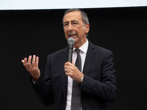 Dopo 9 anni il sindaco cambia strategia: "Non sono buonista e più pattuglioni"
