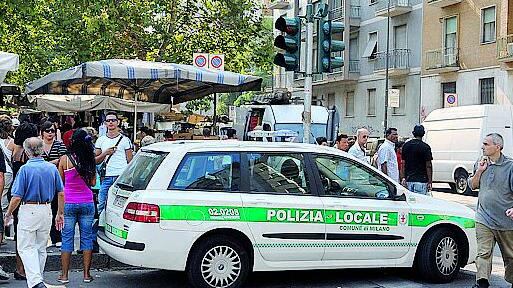 Lunedì la protesta contro gli abusivi nei mercatiAmbulanti, sit-in davanti al Comune