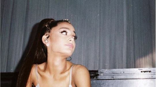 Ariana Grande sbaglia ideogramma nel nuovo tatuaggio
