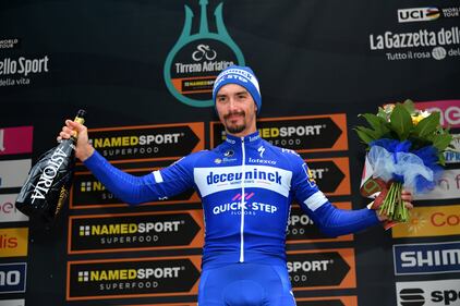 Le foto del francese Alaphilippe alla Milano-Sanremo 4