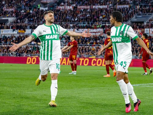 Poker del Sassuolo all'Olimpico: alla Roma (in dieci) non basta Dybala