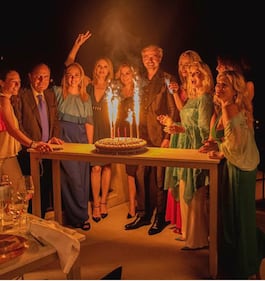 Beppe Convertini compie gli anni e festeggia con gli amici più cari 13