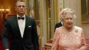 Icona mediatica fuori dal tempo. Dal cinema alle serie tv, la sua vita pubblica e privata ha stregato tutto il mondo