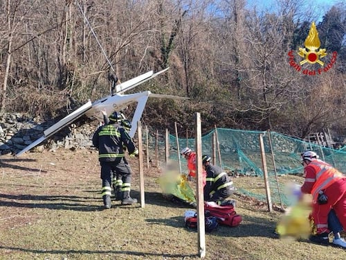 Si schianta ultraleggero, i due piloti tentavano il record mondiale
