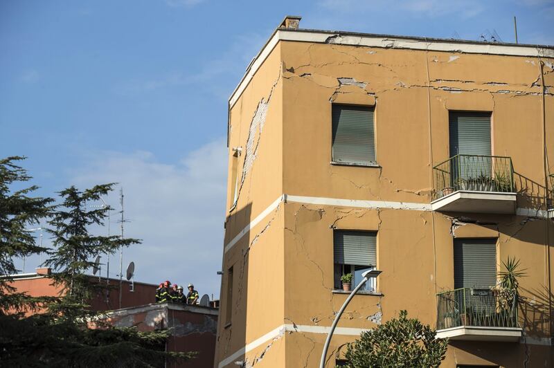 Roma, crolla palazzina a Ponte Milvio 2
