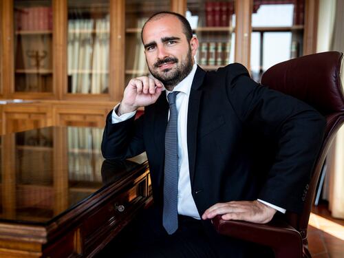 Le incredibili parole del grillino "Il bonus? Ci vogliono 5 minuti"