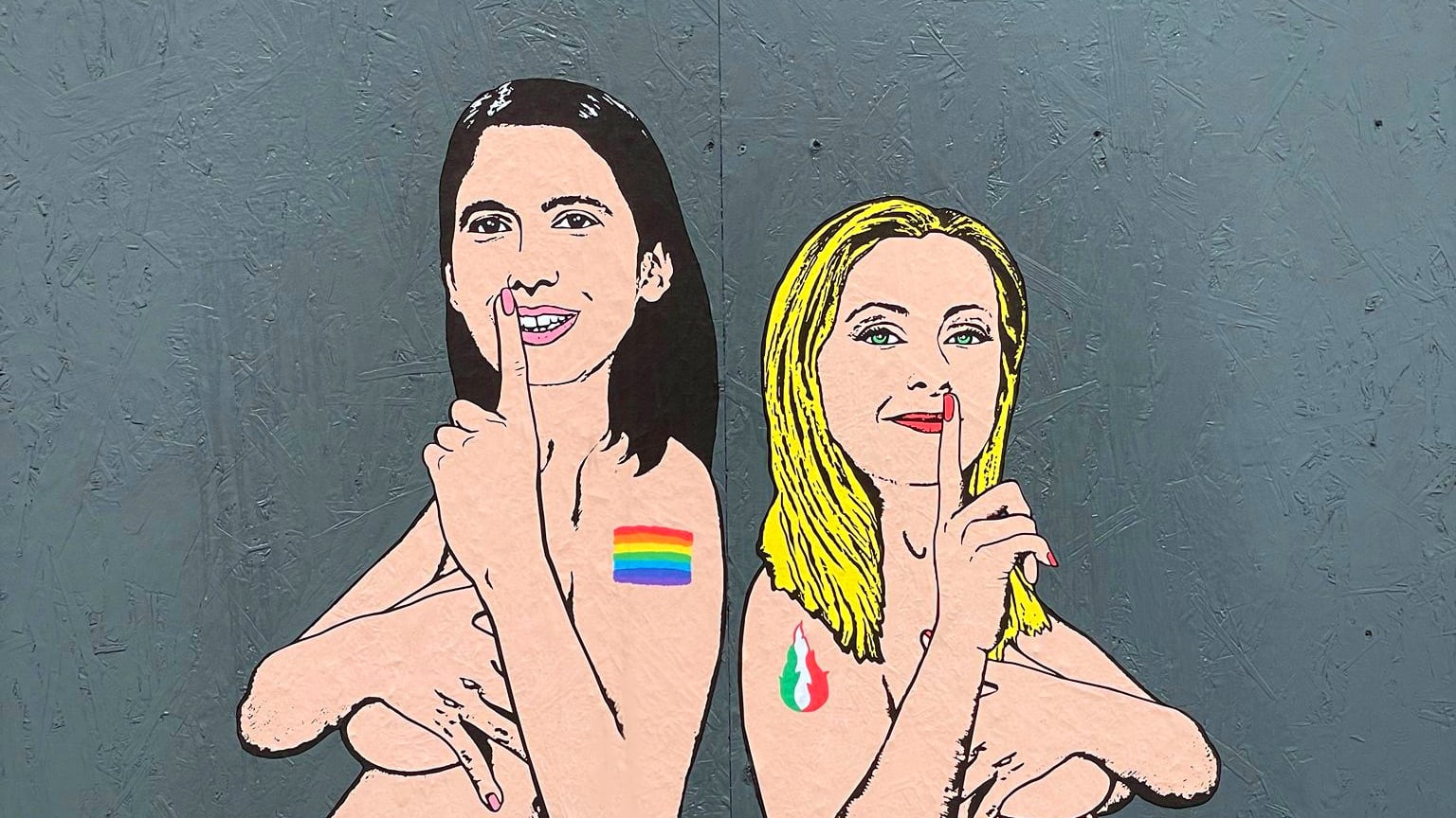 "Shhh… siamo tornate". Rispunta a Milano il murale di Meloni e Schlein