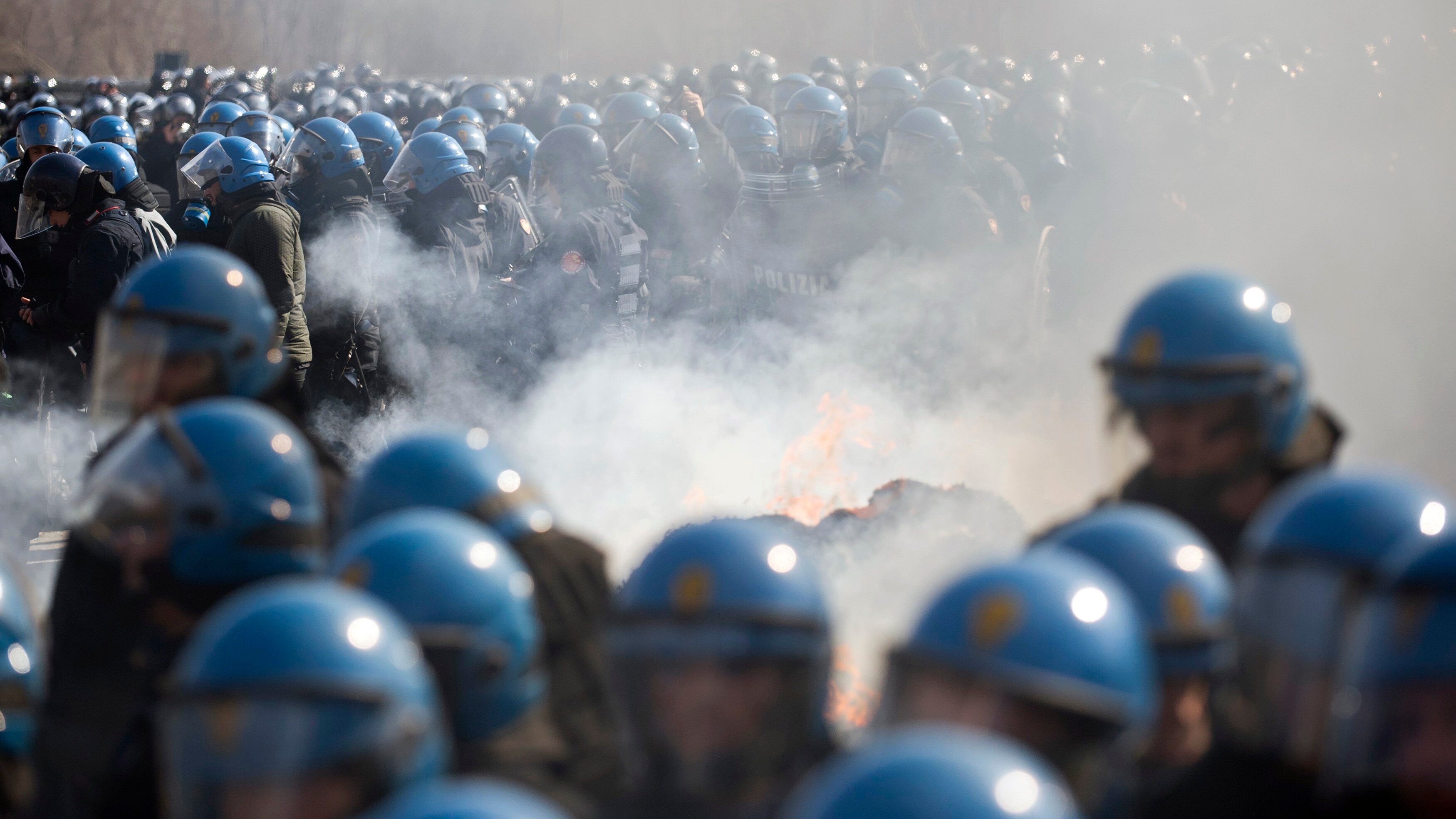 Tav, il governo schiera 200 militari in più a protezione del cantiere