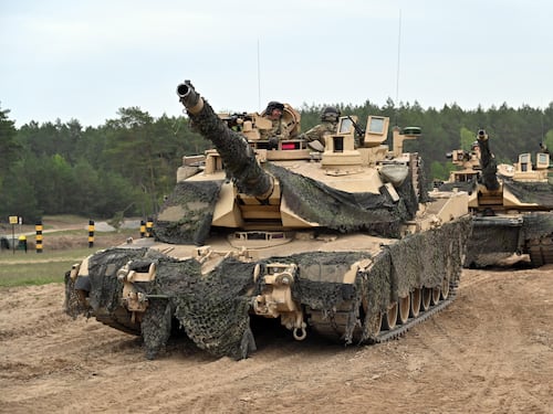 "Abrams e Leopard a Kiev": Usa e Germania pronti a inviare i tank