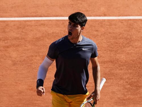 Roland Garros, Alcaraz in finale: Sinner battuto in 5 set