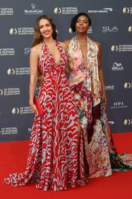 Jessica Alba sul carpet del Festival della TV di Montecarlo  1