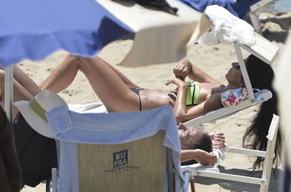 Pamela Prati, fisico perfetto al mare 4
