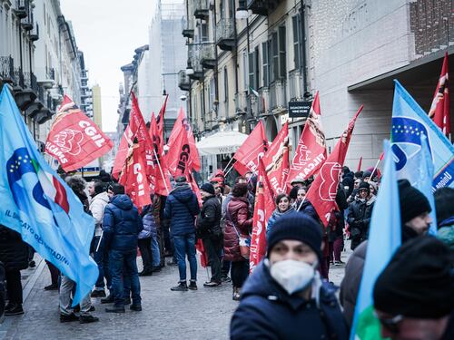 "Sciopero immotivato e ideologico". Salvini smaschera i sindacati