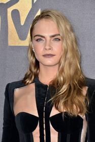 Cara Delevingne in total balck agli Mtv Movie Awards 3
