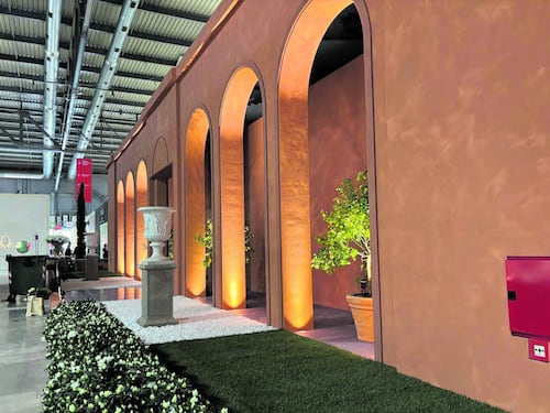 Milano è pronta ad accogliere nel suo "Salone" la carica dei 300mila. In fiera o "Fuori" è la festa del design