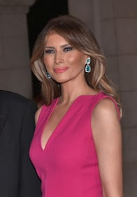 Melania Trump, First Lady da un anno: tutti i look 16