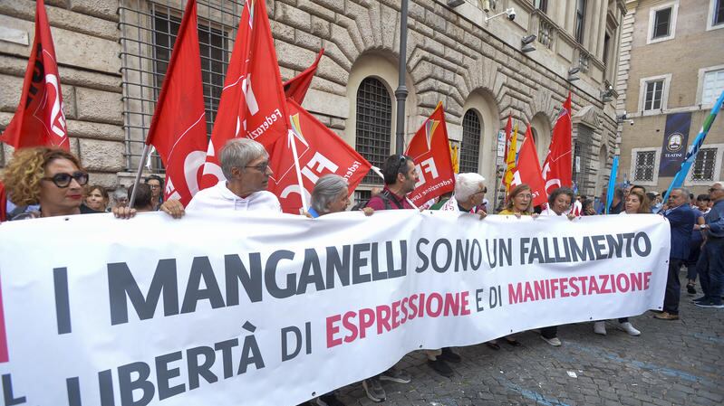 Contro il dl Sicurezza nasce il "campo larghissimo"