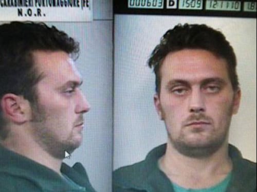 "Così Igor mi ha puntato la pistola in faccia"