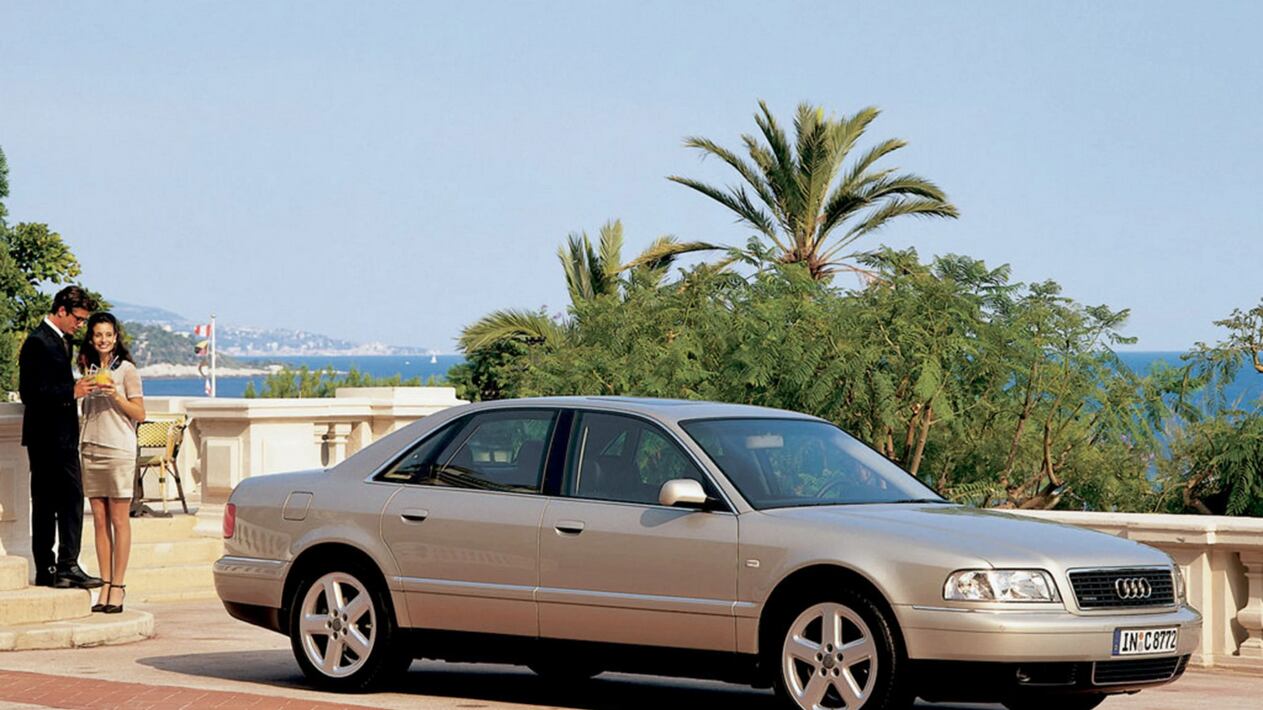 Audi A8 D2, la prima “vera” ammiraglia della Casa dei quattro anelli