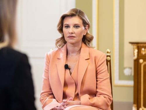 "Basta armi? Così spariremmo". Olena Zelensky fa a pezzi Roger Waters