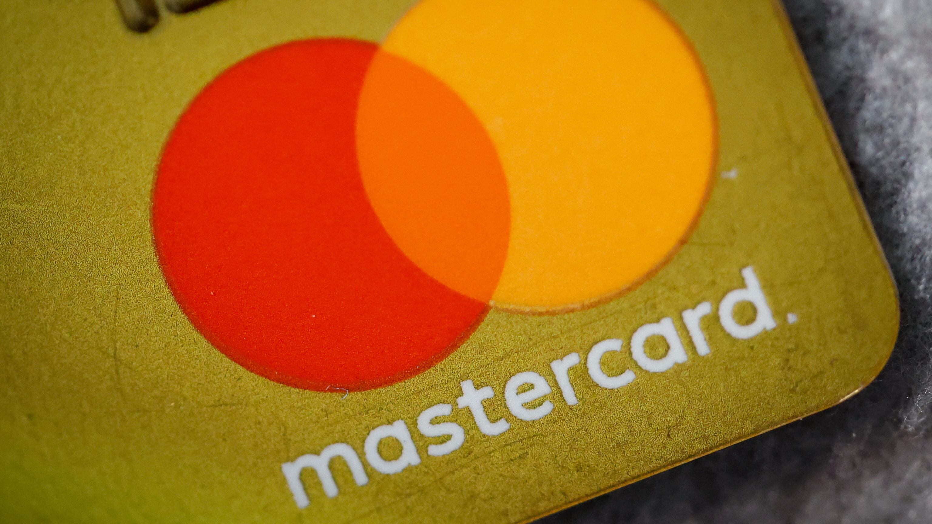 Mastercard, problemi in tutto il mondo: cosa sta succedendo