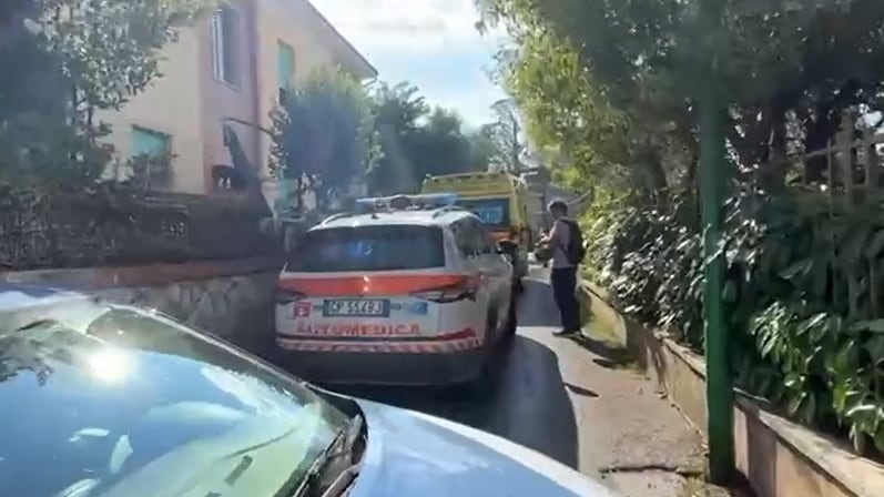 Choc a Siena, donna trovata morta in casa: "Segni di spari sul corpo"