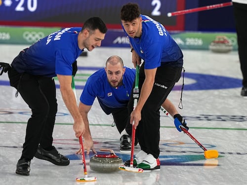 Finiscono le Olimpiadi dell’Italia del curling. Azzurri sconfitti dalla Svizzera ed eliminati