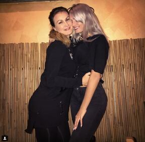 Mercedesz Henger in slip sexy su Instagram 11