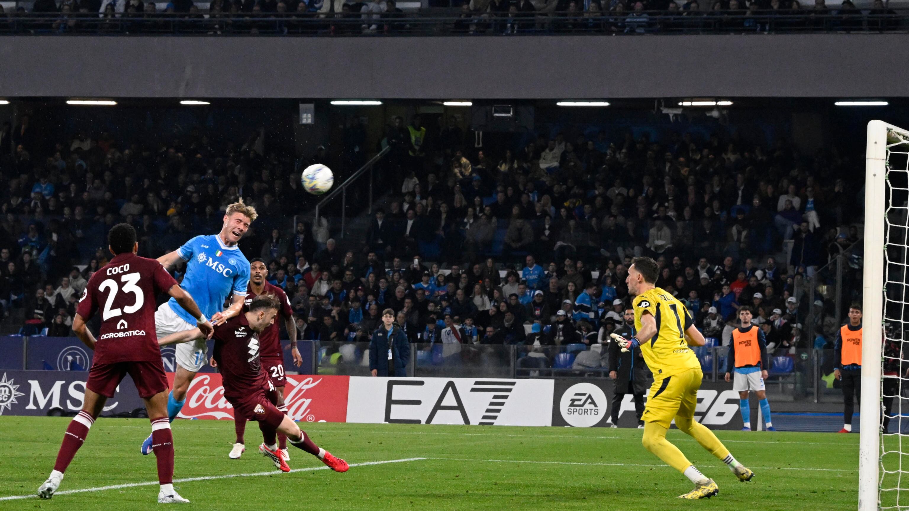Il Napoli batte il Torino 2-1 al Maradona: ad Alisson Santos ed Elmas risponde Casadei