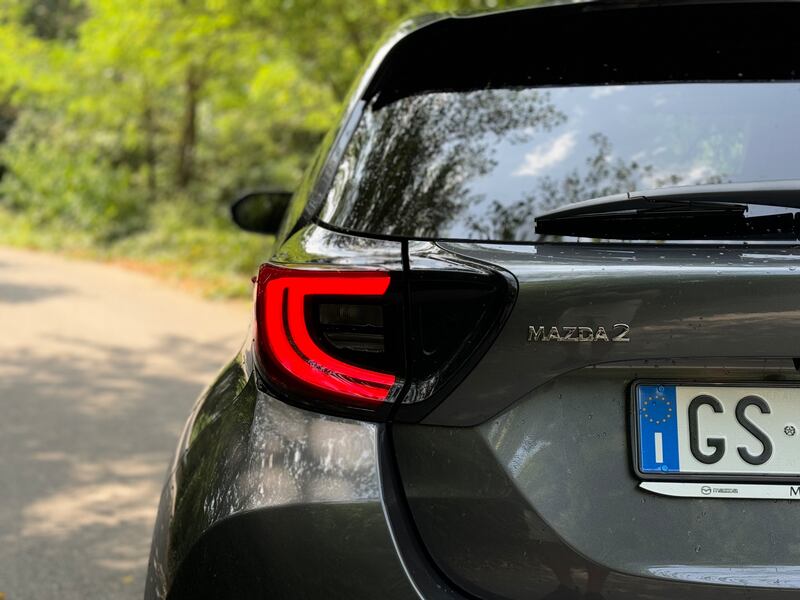 Mazda2 Hybrid 2024: guarda la gallery della citycar ibrida da 10 e lode 8
