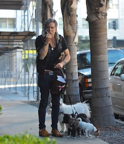 Mickey Rourke piange per le strade di Los Angeles 8