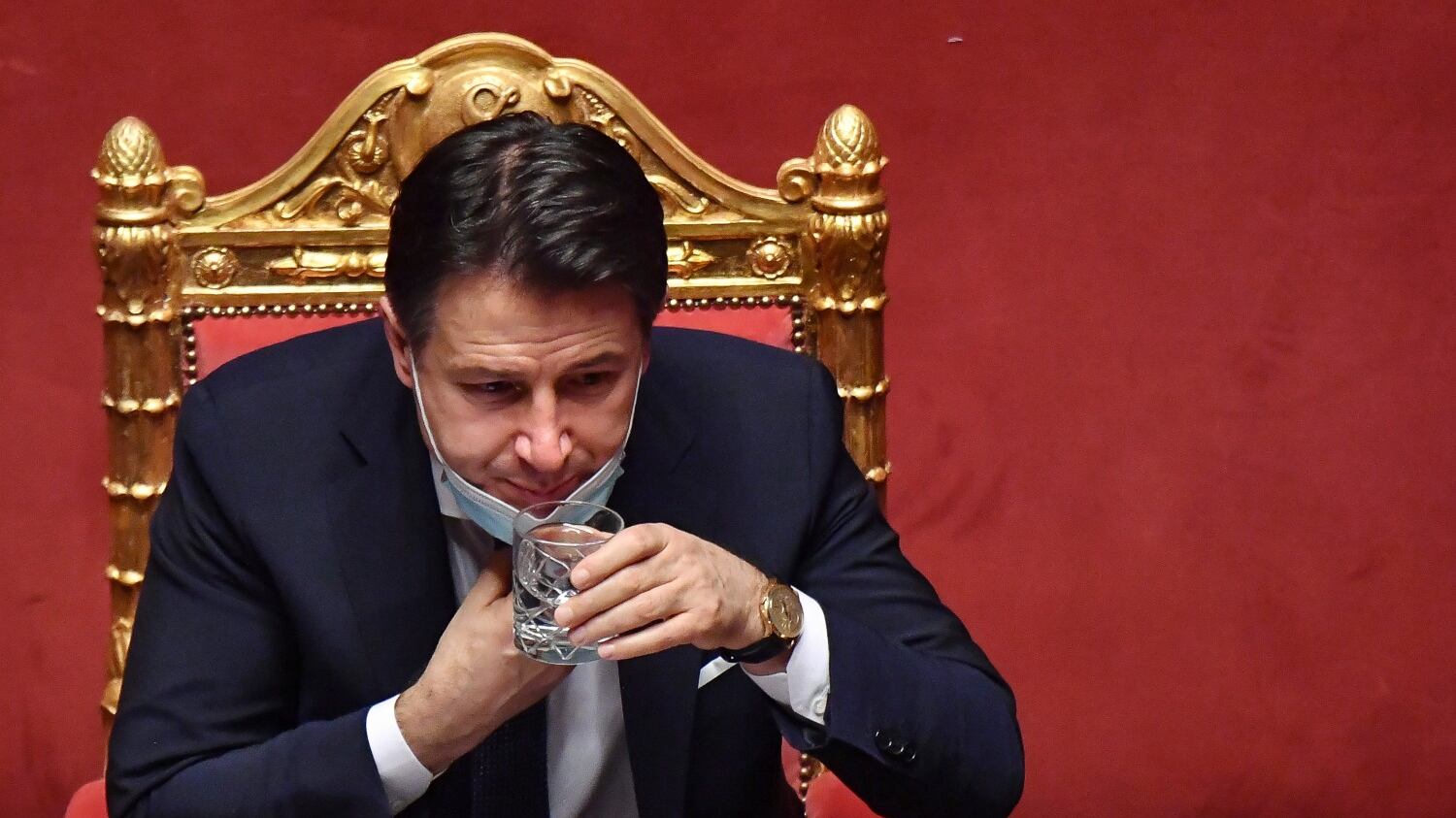 Lo stratagemma di Conte per entrare alla Camera e non lasciare la politica